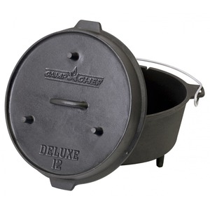 Univerzální litinový hrnec Camp Chef Deluxe Dutch Oven 30 cm s poklicí a zvedákem